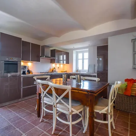 Tesoro, Langhe Barolo * Castiglione Falletto