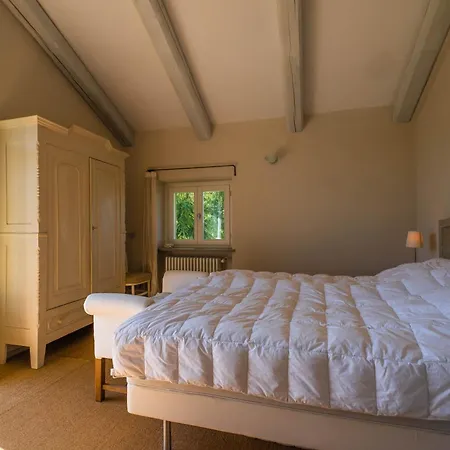 Villa Tesoro, Langhe Barolo